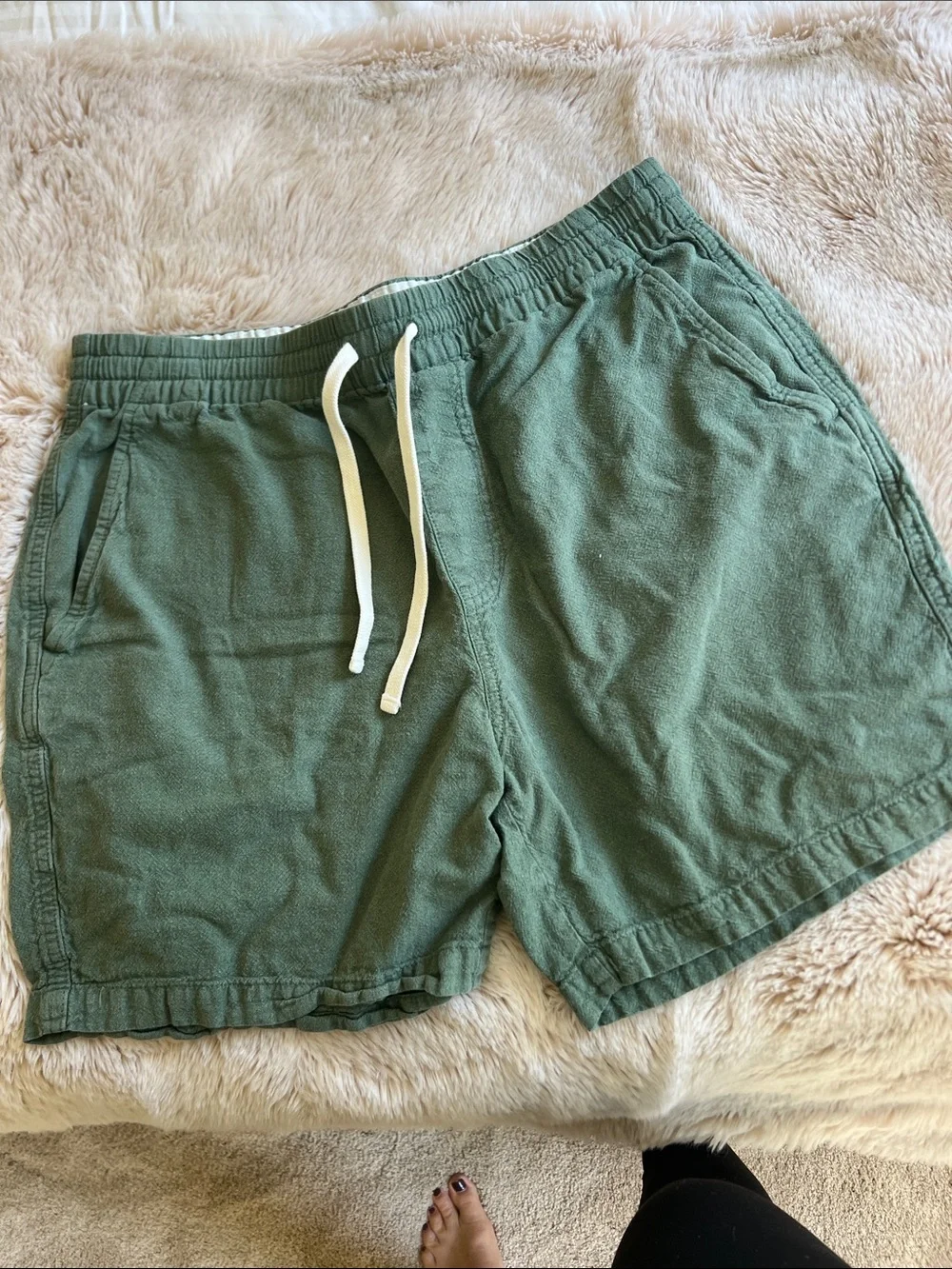 J. Crew Men’s Green Elastic-Waist Linen Blend Shorts size L